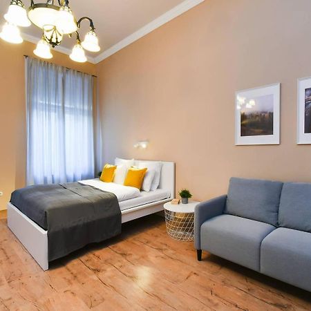 Very Central Very Spacious New Home Boedapest Buitenkant foto