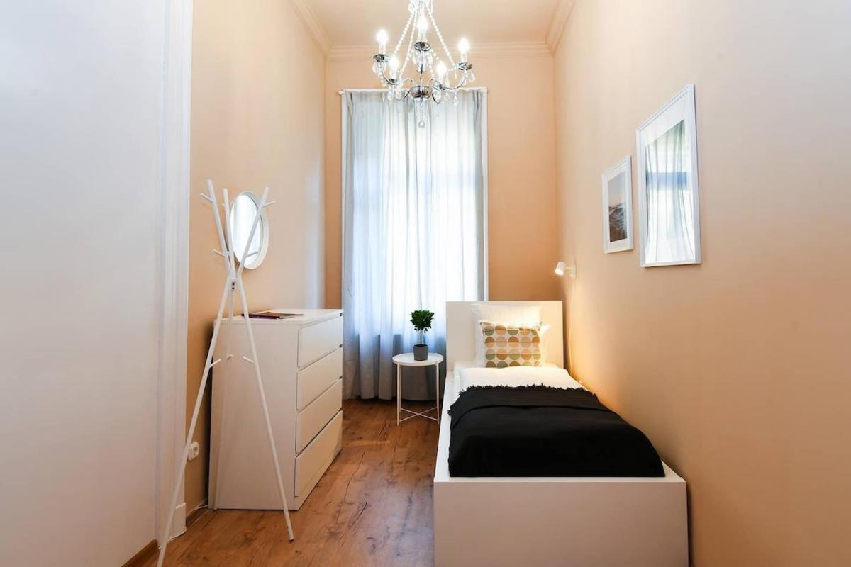 Very Central Very Spacious New Home Boedapest Buitenkant foto