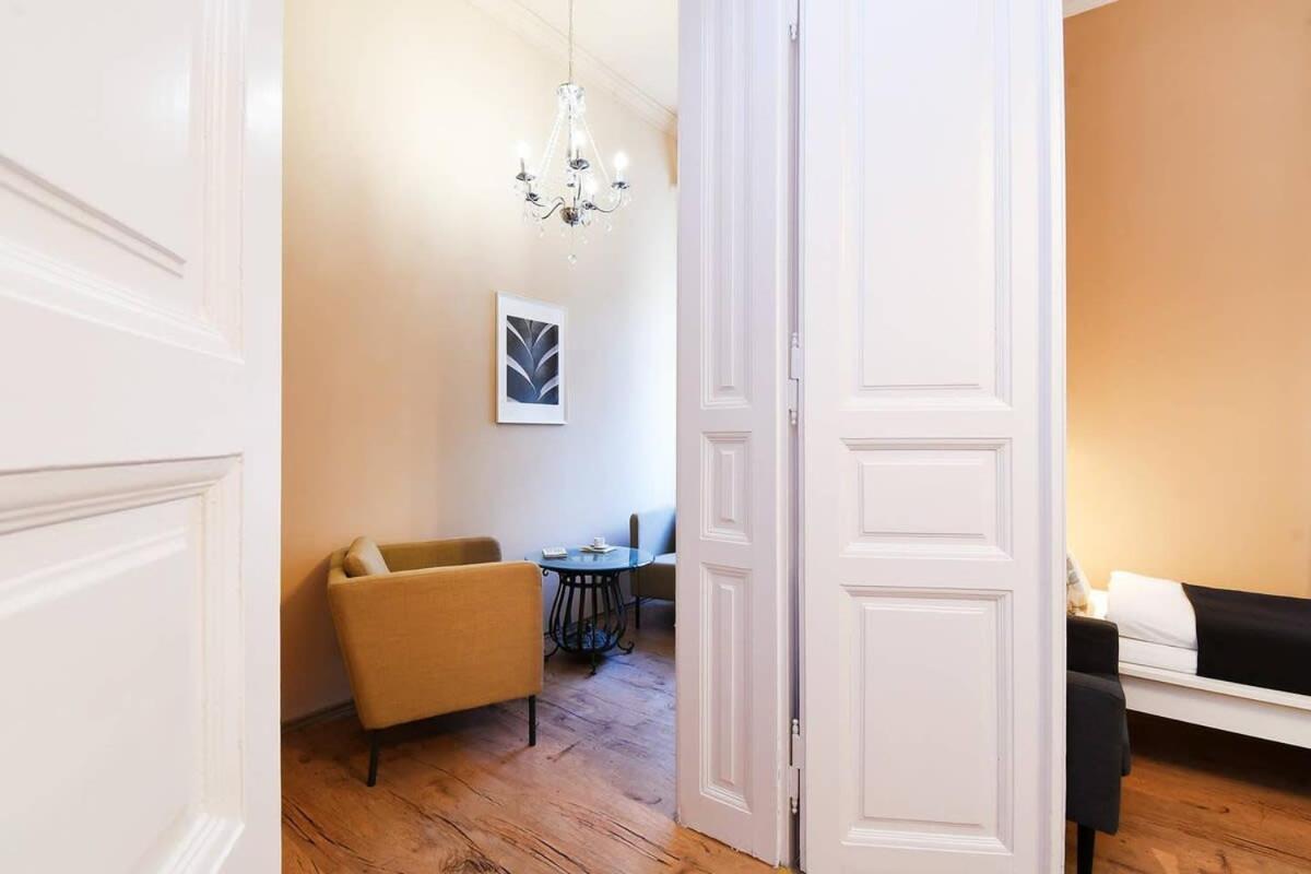 Very Central Very Spacious New Home Boedapest Buitenkant foto