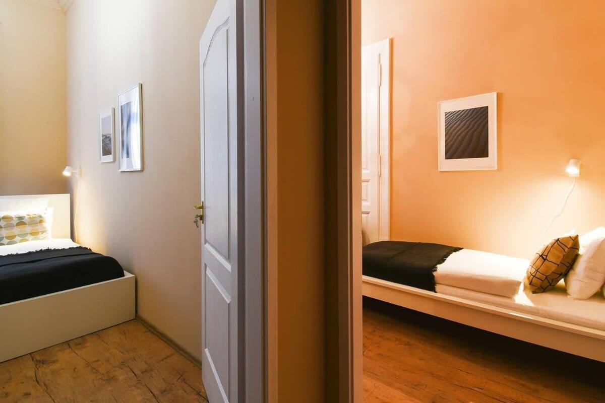 Very Central Very Spacious New Home Boedapest Buitenkant foto