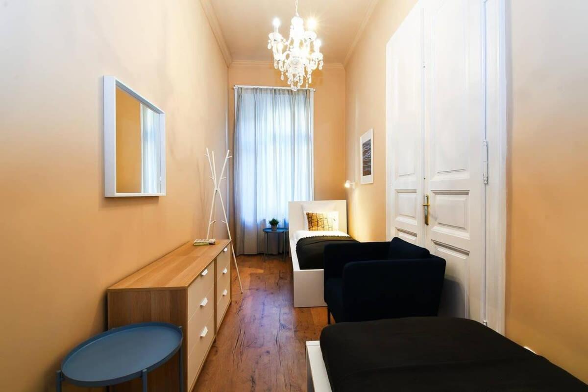 Very Central Very Spacious New Home Boedapest Buitenkant foto